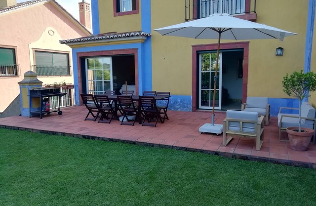 Large and Spacious House Overlooking Historic Town of Sintra and National Park
