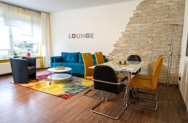 Ferienwohnung, ruhig, stadtnah, bis 2 Personen., Balkon, Parkplatz, WiFi