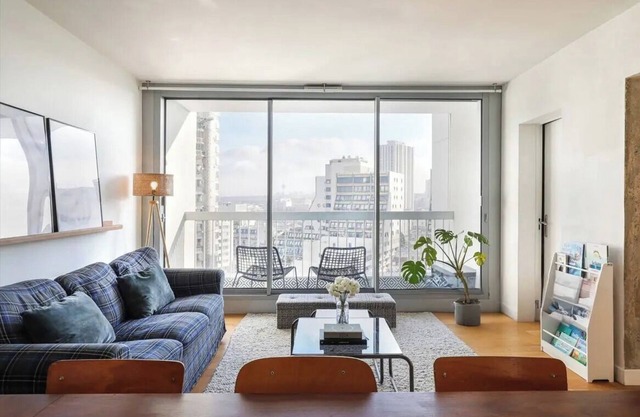 Large apartment in the center of Paris. Ideal for families (10 people!)
