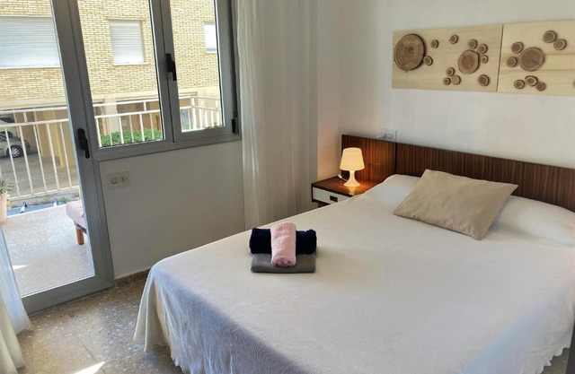 Large Apartment with Sea Views