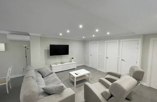 Large apartment xeraco beach
