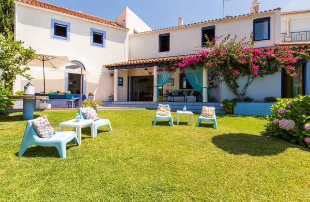 Large architect-designed house with garden & sea view, 3-minute walk from the beach