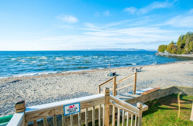Großes Familienhaus am Strand von Sandy Beach am Colchester Point
