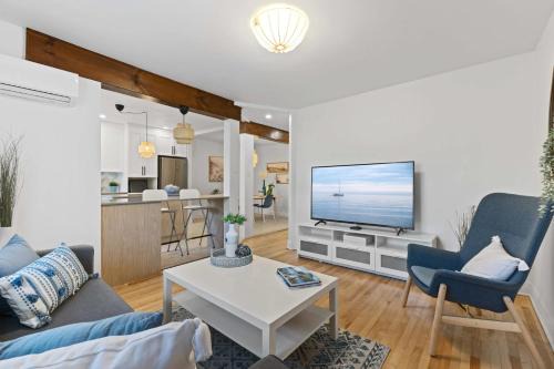 Large Beautiful 2BR Apartment fully equipped