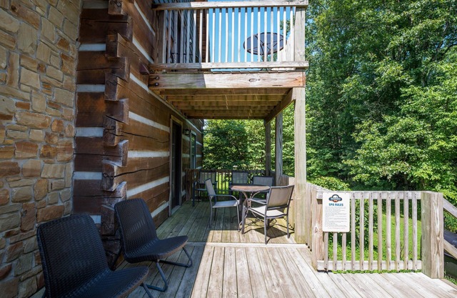 Large, beautiful Cabin near Story Indiana