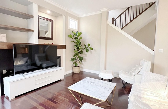 Large Central 7 bed family home