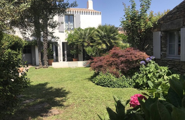 Large charming house 6 bedrooms 14 sleeps / 5 bathrooms in Ker chalon Ile d'yeu