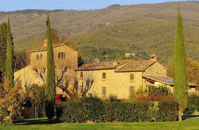 3 Schlafzimmer Apartment in Landhaus mit Pool 10 Minuten von Cortona