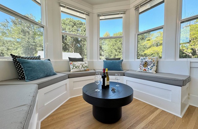Large Country Estate in Downtown Sebastopol