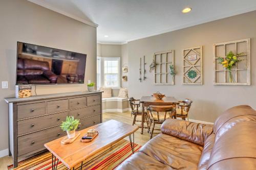 Large, Cozy Midway Studio with Mountain Views!