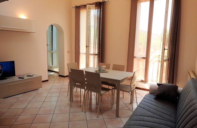 Große Maisonette-Wohnung für 5 Personen, privater Parkplatz, in der Mitte