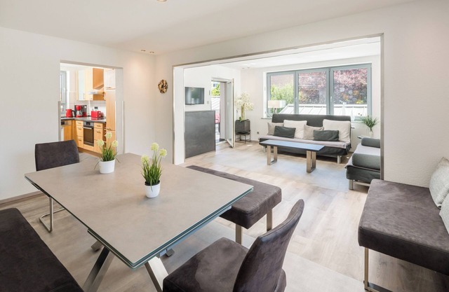 Großes, exklusives Familien-Apartment für 1-6 Personen - Nähe Badesee, Parkplatz