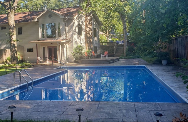 Executive Home - 15 min zum Flughafen, 5 Minuten vom St. Joseph, zu Fuß zu McCain Mall