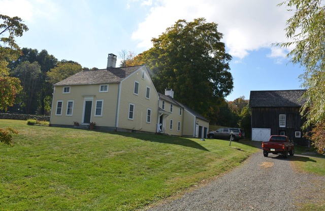 Large family compound , guest house, barn, pool on 13 acres