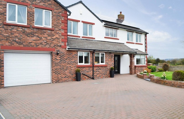 5 Schlafzimmer Unterkunft in Dearham, near Maryport