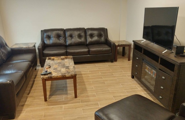 Großes Erdgeschoss-Apartment - Stadt Lage