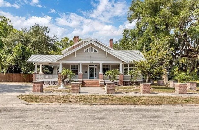 Large Historic Home Near Downtown Arcadia, 6 Bedrooms