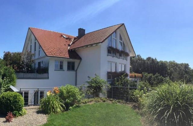 Große Ferienwohnung "Vestner" am Bodensee mit WLAN, Balkon, Terrasse & Garten