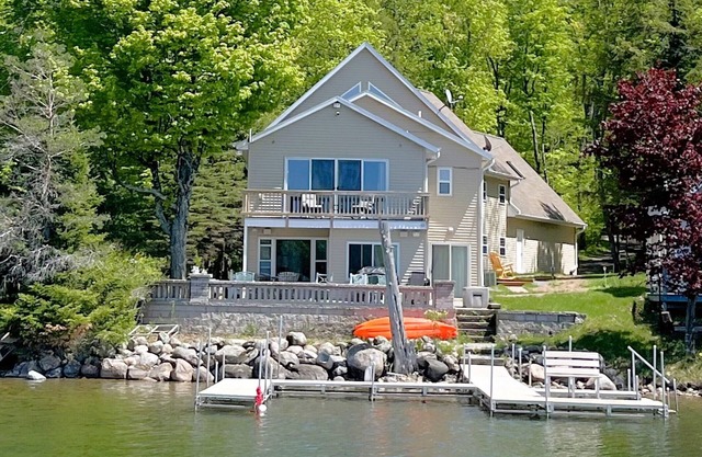 Large home on the UP's best lake! Sleeps 22! Boat to Young's Golf Course!