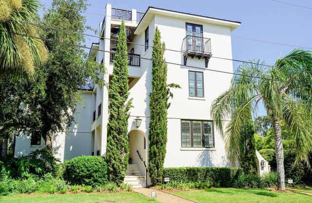 Fall Special! Goulds Inlet home with pool and spa!