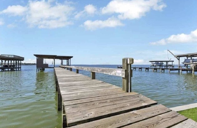 Renovated Large Home With Boat Dock and Picture Perfect Sunsets Sleeps 14