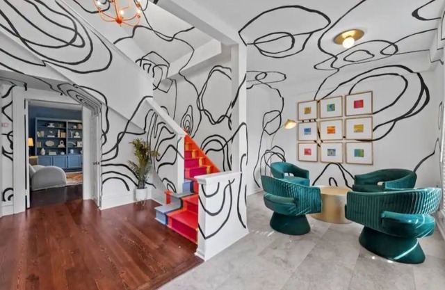 Large home with patio, fire pit and chefs kitchen