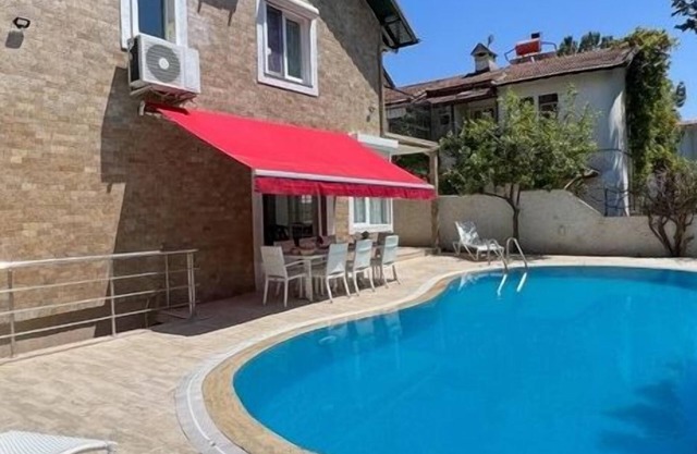 Großes Ferienhaus 100m zum Strand, Shoppen und Ausgehen Ortszentrum Kemer