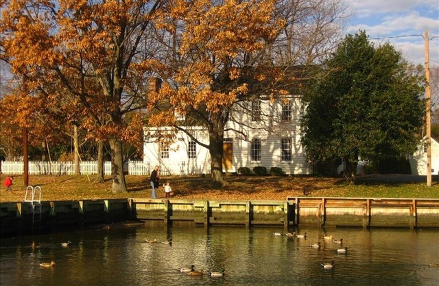 Große INNENSTADT- Historisches Haus am Hafen von St. Michaels - alles zu Fuß erreichbar!