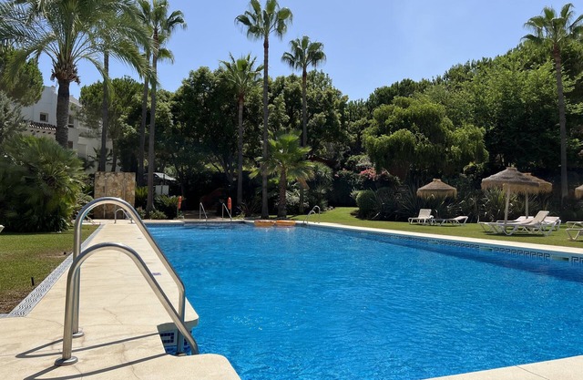 Großes Luxusapartment La Quinta Golf in einem ruhigen Garten und einem großen Pool mit kostenfreiem WLAN