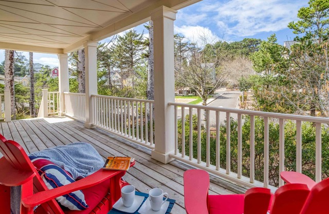 Large Olivia Beach Tri-Level has Three Gathering Spaces, Pool and Beach Access!