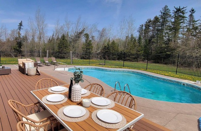 Large Private Home in Brudenell