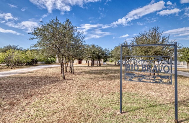 Large spacious home with wheelchair accessible pool