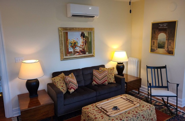 Large, Sunny, Spacious Apartment Steps From Main Street, Catskill