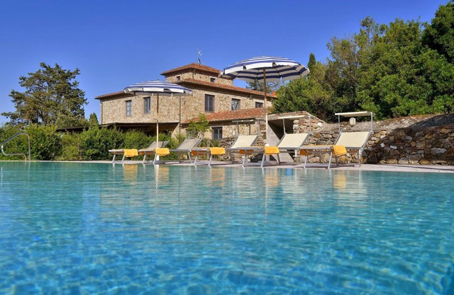 Villa mit beheiztem Pool in Bibbona,Klimaanlage,Wi-Fi,Garten,Terrasse,Grill,22 P