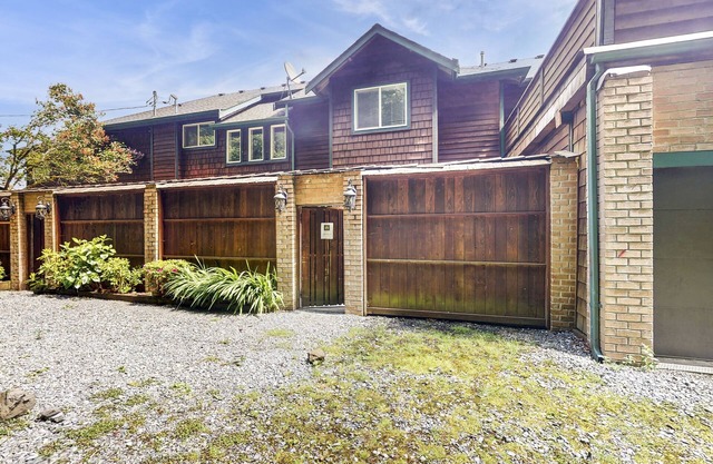 Large waterfront estate with main house, townhouse w/ hot tub + studio cottage