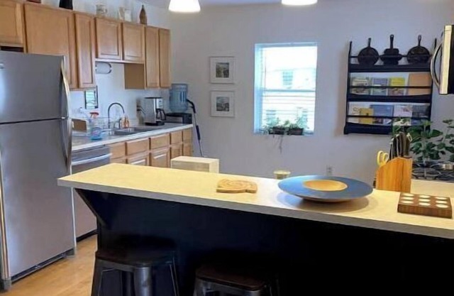 Large Wine Country Loft in Lodi