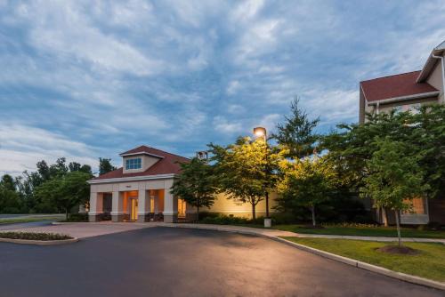 Larkspur Landing Extended Stay Suites St Louis Riverport