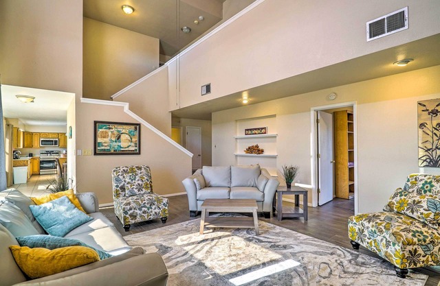 Las Cruces Home ~ 2 Mi to NMSU Stadium!