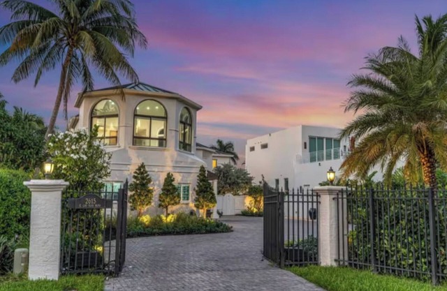 Las Olas Waterfront Villa