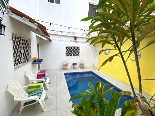 Las Palmas Golden Zone Duplex - Pool & Sunset Rooftop