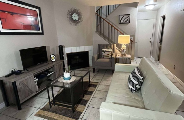 Las Vegas Home by Summerlin & Casinos