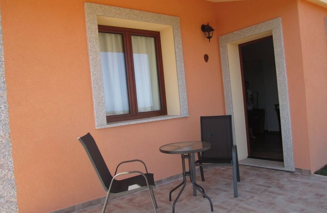 Nice looking apartment with swimming pool, solarium and sea view