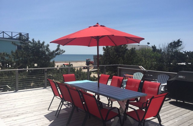 Fire Island neu renoviertes Strandhaus nur wenige Schritte vom Meer entfernt !!!