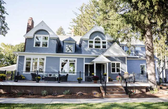 LAST MINUTE DEAL FOR AWARD WINNING COPPER KING MOUNTAIN MANSION AT DEEP DISCOUNT