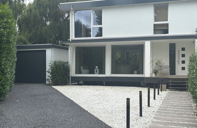 White villa in The Hague with big garden