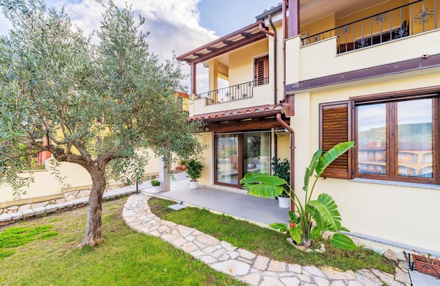 LAURA HOLIDAY HOME - Via Alghero, 9, Bari Sardo