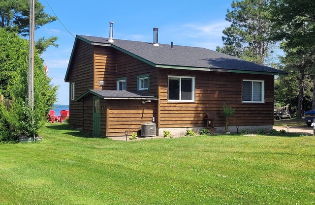 Laurentian Cabin at Pine Ridge Park