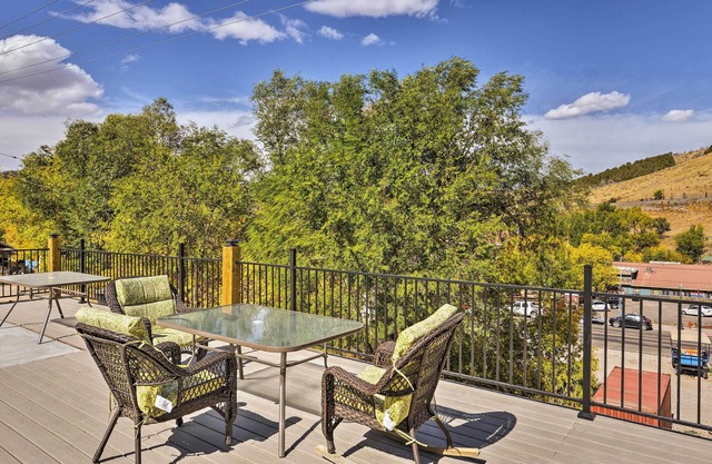 Lava Hot Springs Studio w/ Views, Walk to River