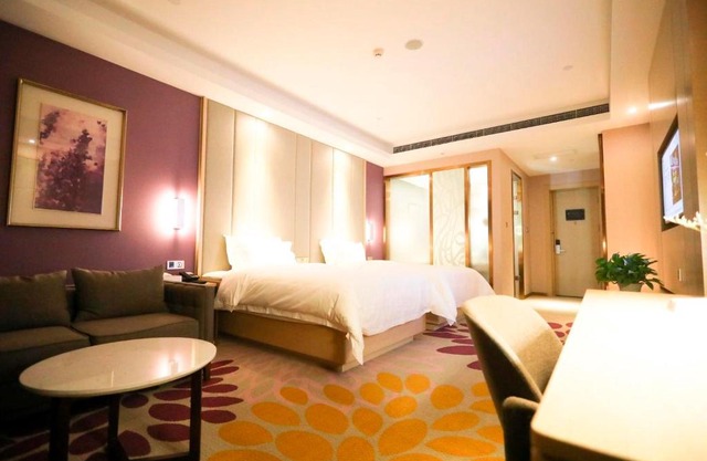 Lavande Hotel (Shijiazhuang Luquan Baoduzhai Beiguo Shopping Center Branch)