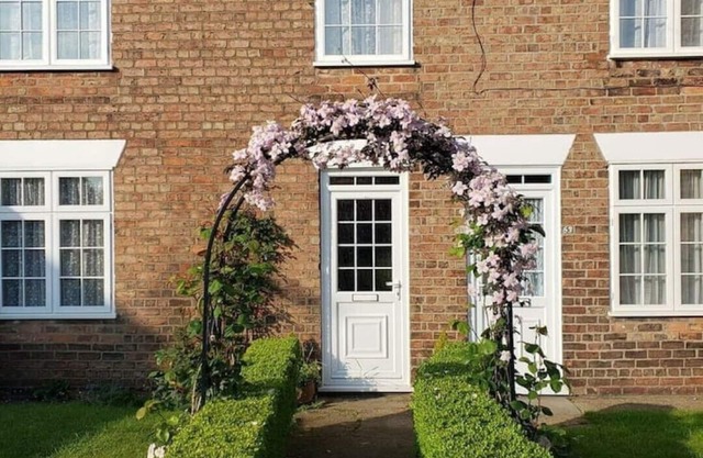 Lavender Cottage, a pretty period cottage in Louth
